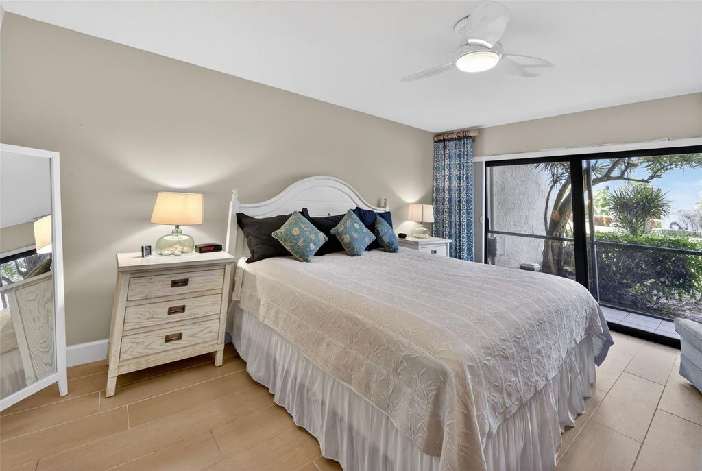 Image 19 of property listing at 5655 GULF OF MEXICO DRIVE D107, Longboat Key, FL 34228