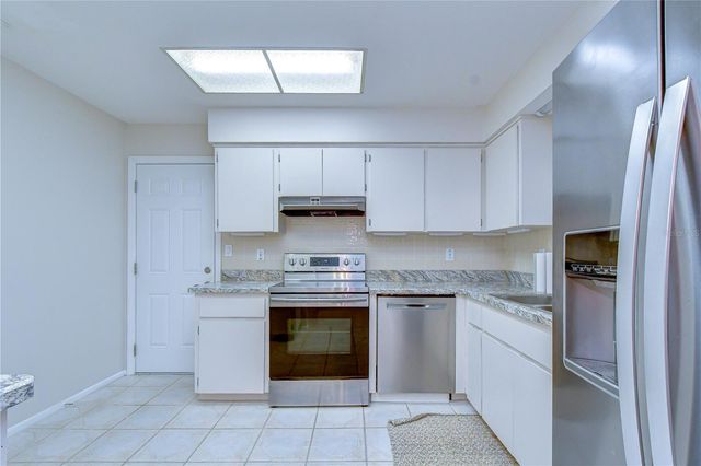 8811 MARTINIQUE LANE, Port Richey, FL 34668