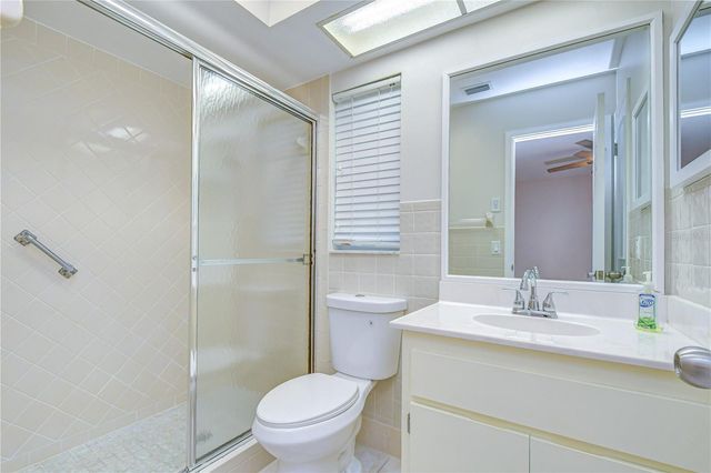 8811 MARTINIQUE LANE, Port Richey, FL 34668