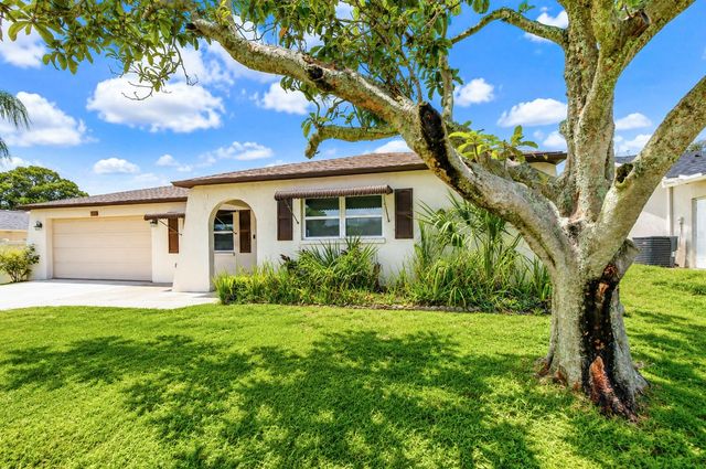 8811 MARTINIQUE LANE, Port Richey, FL 34668