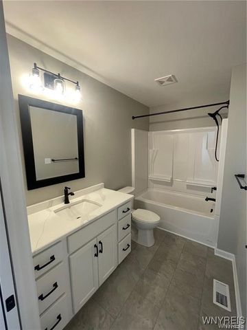 4543 Camp Road L205, Hamburg, NY 14075