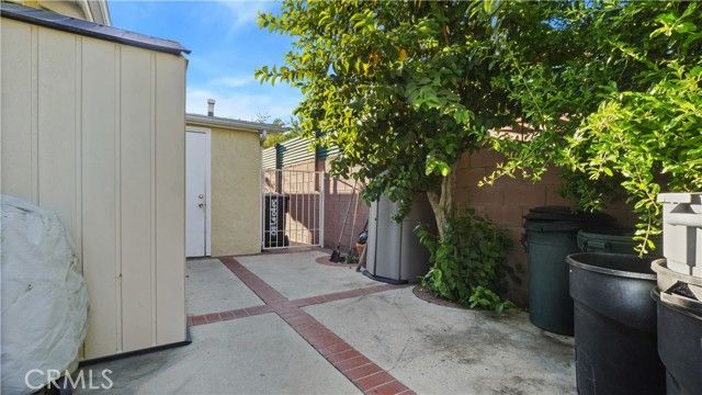 8838 Murietta, Panorama City (los Angeles), CA 91402