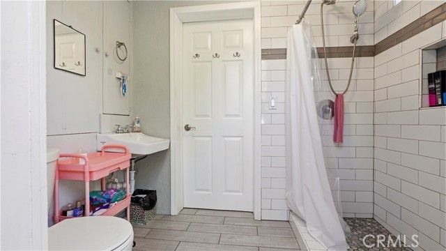 8838 Murietta, Panorama City (los Angeles), CA 91402