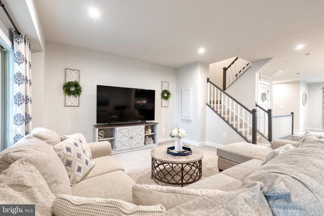 10141 FAUBERG ST, Ijamsville, MD 21754