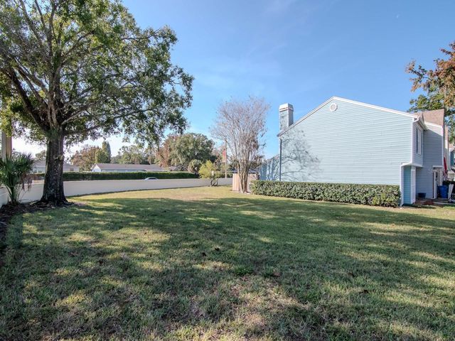 16139 RAMBLING VINE DRIVE E, Tampa, FL 33624