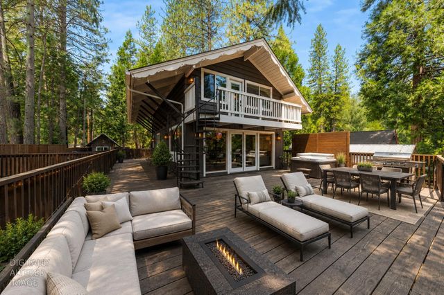 5229 Mary Ct, Pollock Pines, CA 95726