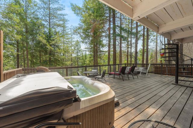 5229 Mary Ct, Pollock Pines, CA 95726