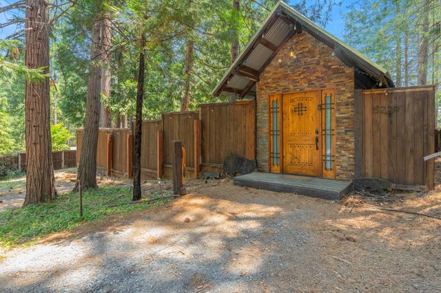 5229 Mary Ct, Pollock Pines, CA 95726