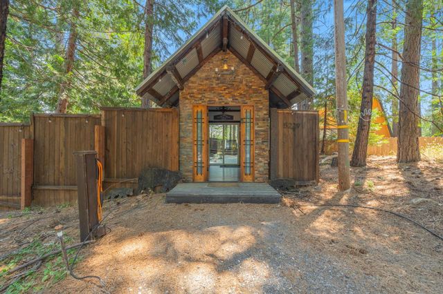 5229 Mary Ct, Pollock Pines, CA 95726