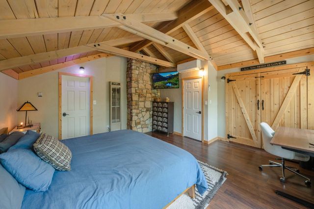 5229 Mary Ct, Pollock Pines, CA 95726