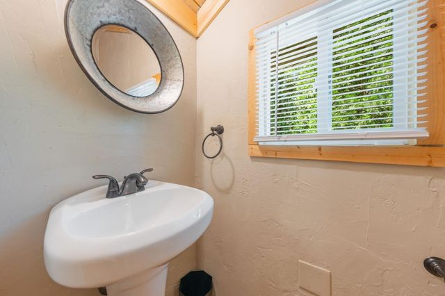 5229 Mary Ct, Pollock Pines, CA 95726