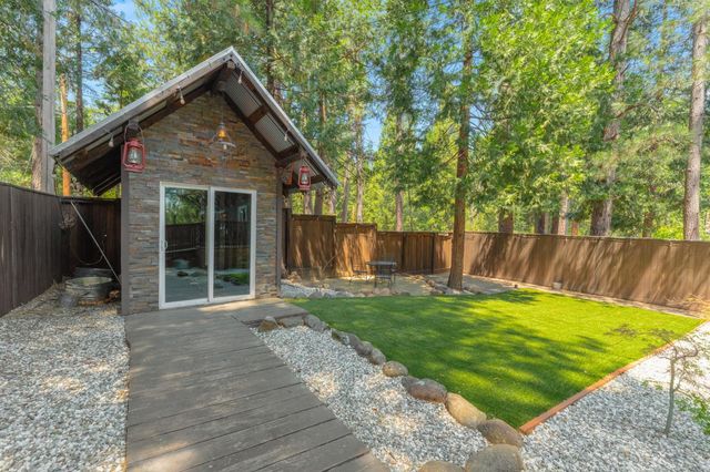 5229 Mary Ct, Pollock Pines, CA 95726