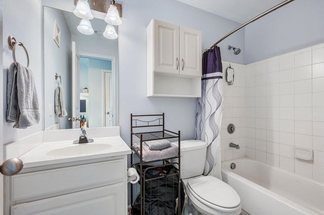 1725 Harvey Mitchell Parkway S 2433, College Station, TX 77840