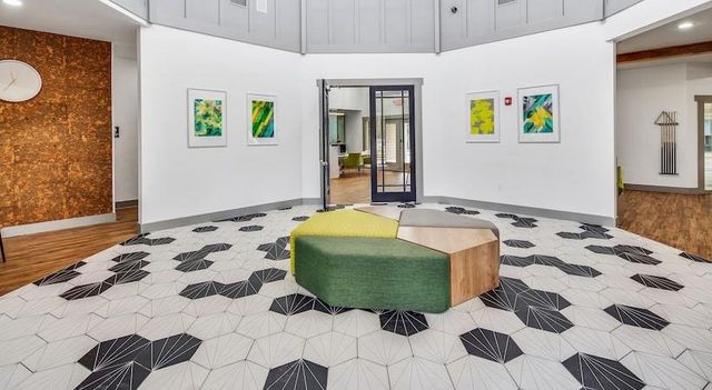 1725 Harvey Mitchell Parkway S 2433, College Station, TX 77840