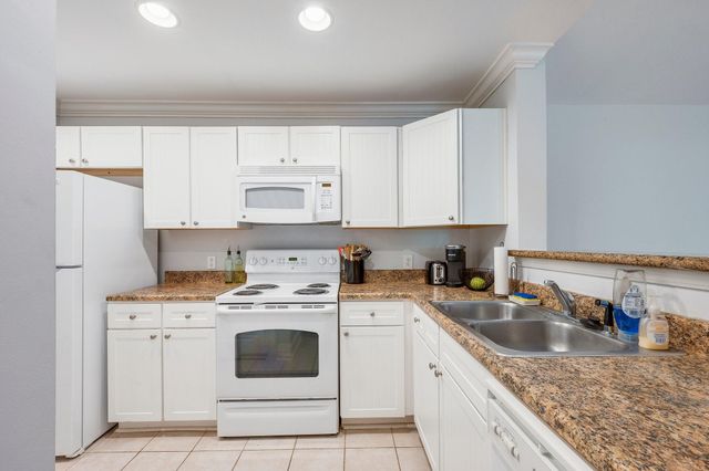 1725 Harvey Mitchell Parkway S 2433, College Station, TX 77840