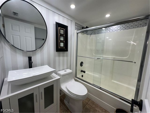 2121 Collier AVE E 316, Fort Myers, FL 33901