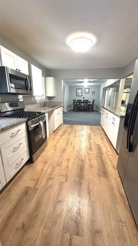 18600 Carrot Street, Spring, TX 77379