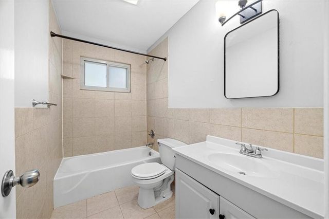 8021 Holmes Road, Kansas City, MO 64134