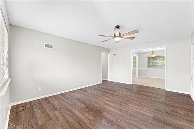 8021 Holmes Road, Kansas City, MO 64134