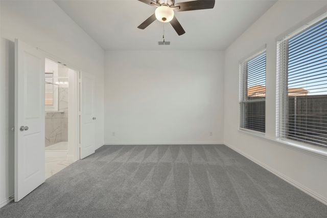 5032 Lily Creek Drive, Aubrey, TX 76227