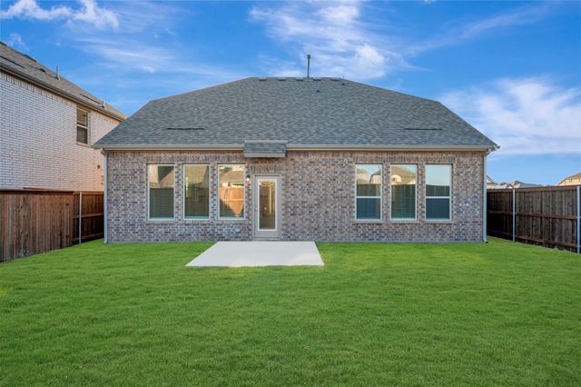5032 Lily Creek Drive, Aubrey, TX 76227