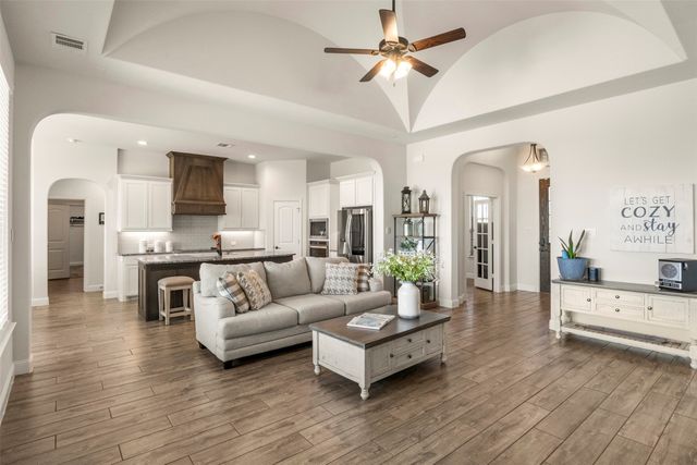 241 Crosswind, Waxahachie, TX 75167