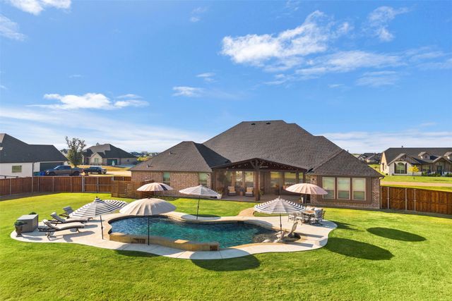 241 Crosswind, Waxahachie, TX 75167