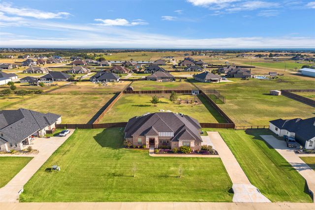 241 Crosswind, Waxahachie, TX 75167