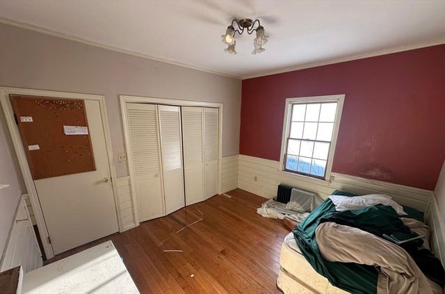 86 Andover St, North Andover, MA 01845