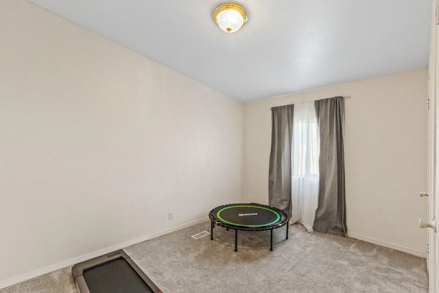 23007 E Sanson Ln, Otis Orchards, WA 99027