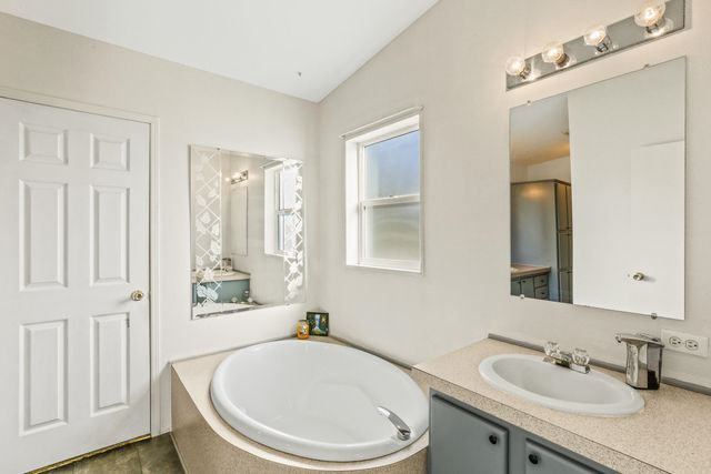 23007 E Sanson Ln, Otis Orchards, WA 99027