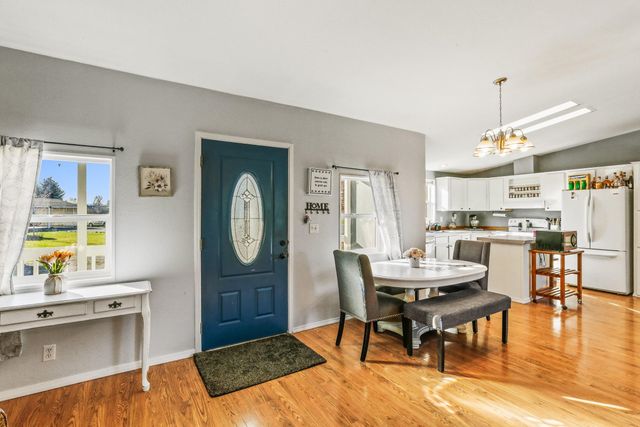 23007 E Sanson Ln, Otis Orchards, WA 99027