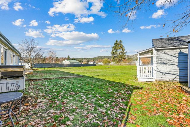 23007 E Sanson Ln, Otis Orchards, WA 99027