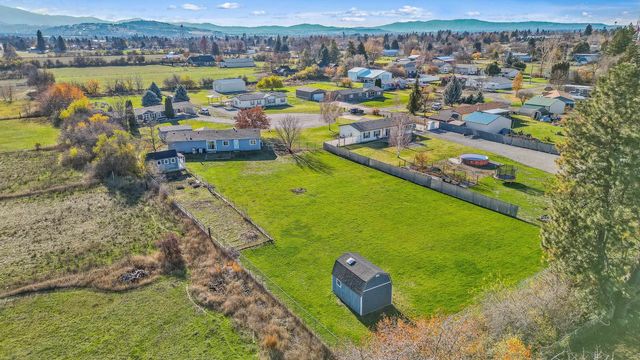 23007 E Sanson Ln, Otis Orchards, WA 99027