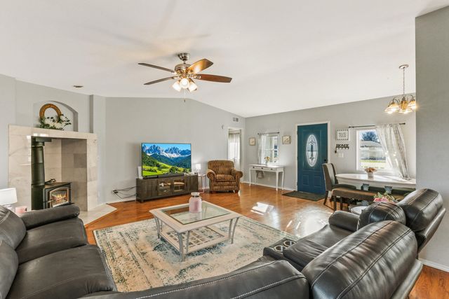 23007 E Sanson Ln, Otis Orchards, WA 99027