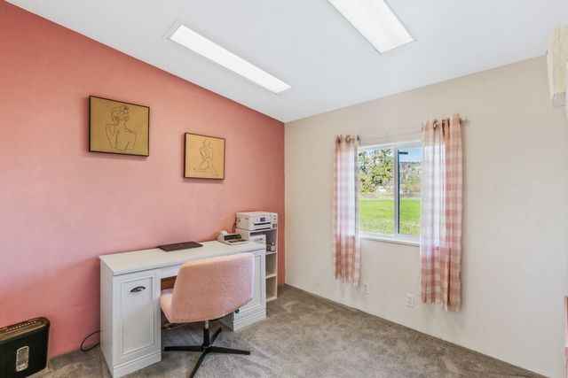 23007 E Sanson Ln, Otis Orchards, WA 99027