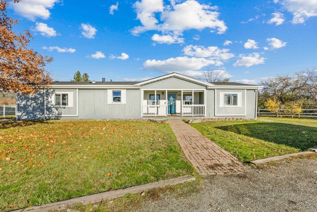 23007 E Sanson Ln, Otis Orchards, WA 99027