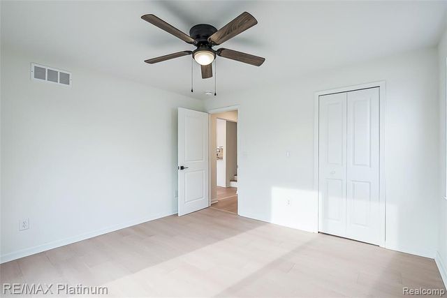 6298 Fonda Lake Drive, Brighton, MI 48116