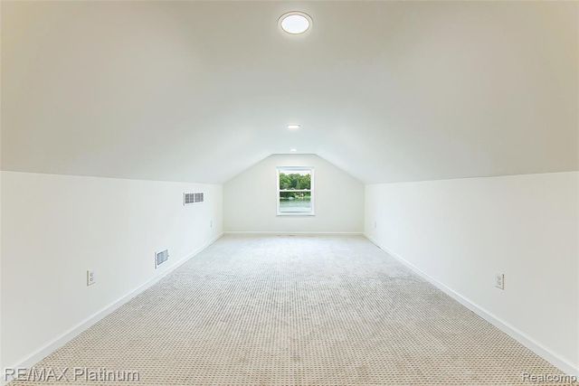 6298 Fonda Lake Drive, Brighton, MI 48116