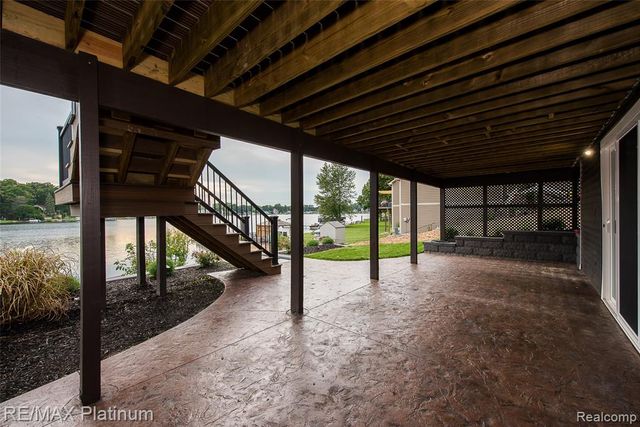 6298 Fonda Lake Drive, Brighton, MI 48116