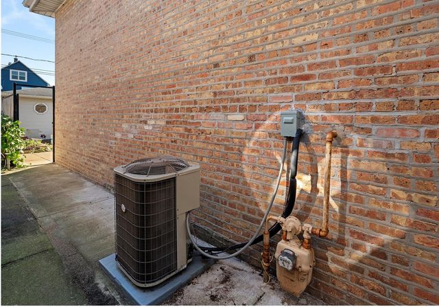 4607 S Karlov Avenue, Chicago, IL 60632