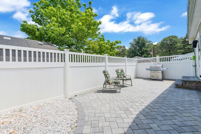 2 Exitir Street, Toms River, NJ 08757