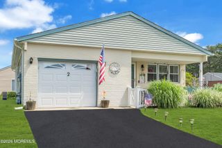 2 Exitir Street, Toms River, NJ 08757