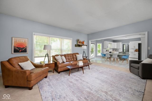 10016 Hickory Ridge Drive, Zionsville, IN 46077