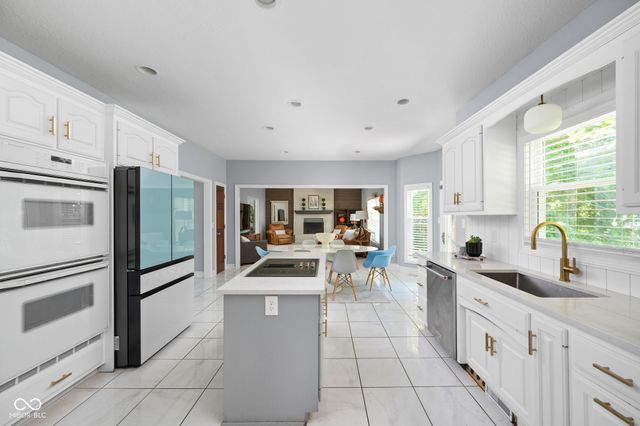 10016 Hickory Ridge Drive, Zionsville, IN 46077