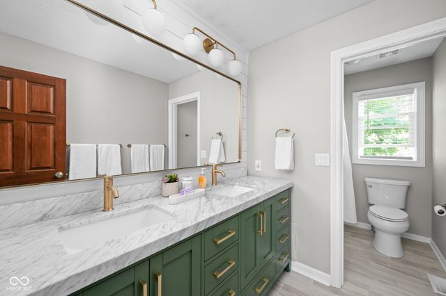 10016 Hickory Ridge Drive, Zionsville, IN 46077