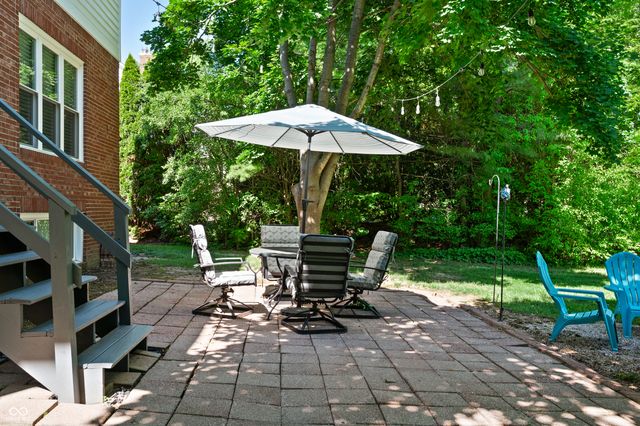 10016 Hickory Ridge Drive, Zionsville, IN 46077