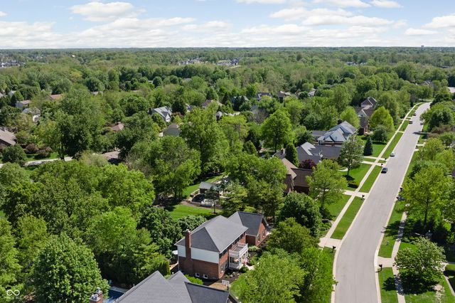 10016 Hickory Ridge Drive, Zionsville, IN 46077