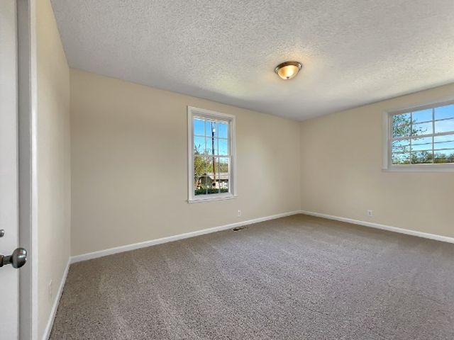 692 Atlanta Dr, Hermitage, TN 37076