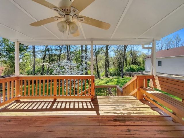 692 Atlanta Dr, Hermitage, TN 37076